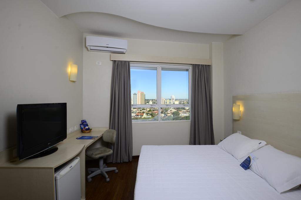 Golden Blue Hotel Лондрина Экстерьер фото