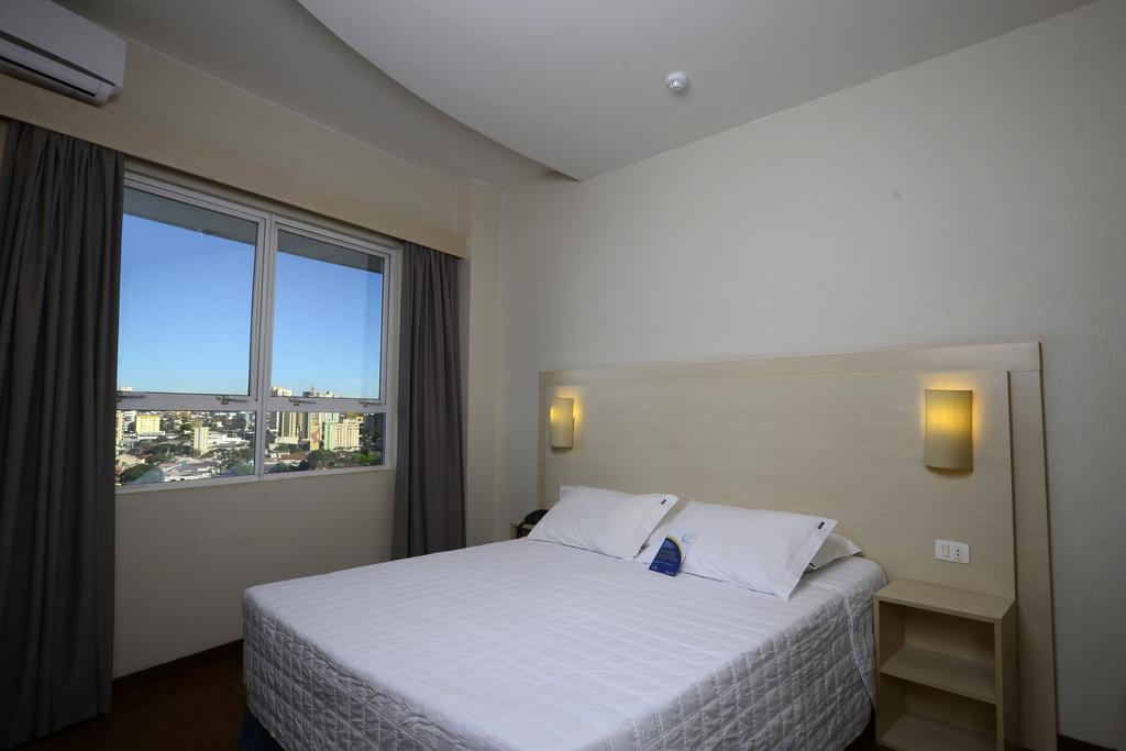 Golden Blue Hotel Лондрина Экстерьер фото